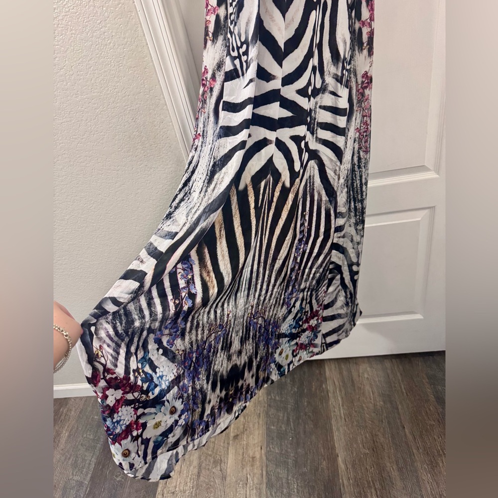Sakkas Black & White Maxi Dress with Pink Accents - Picture 4 of 8